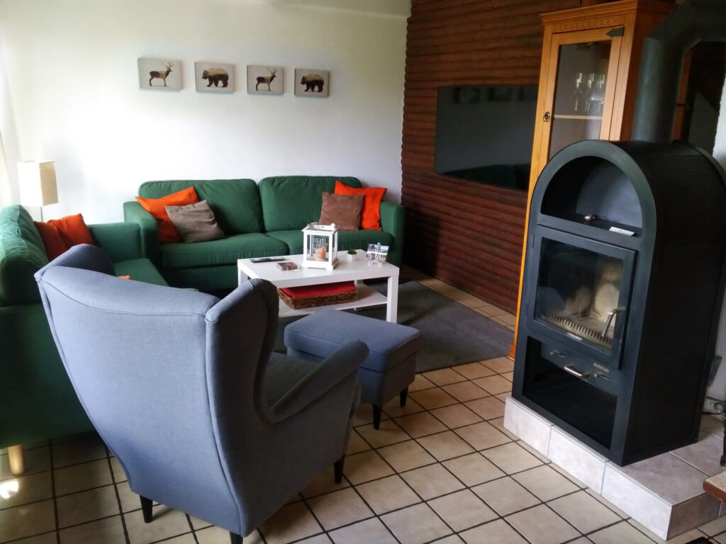 Blick ins Wohnzimmer Waldhaus Frankenau